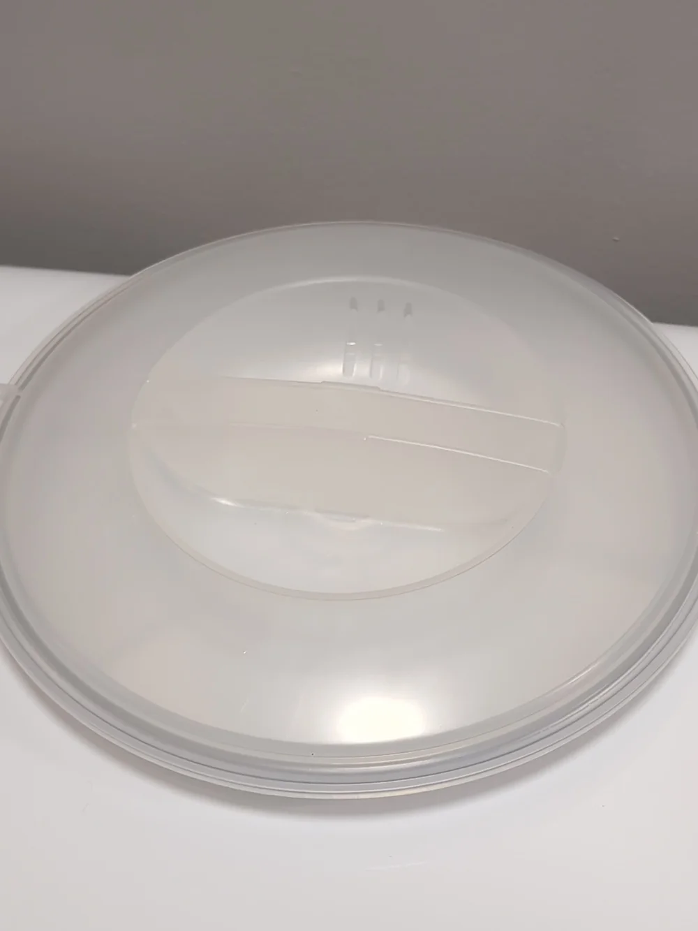 Pampered Chef Gray Microwave Steamer with Clear Lid, 3 Qt Microcooker Plus
